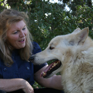 suzan talking to white wolf